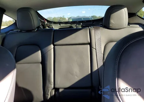 2020 Tesla Model Y z USA, uszkodzony, nr VIN 5YJYGDEF2LF001420